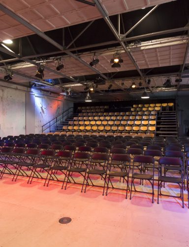 de grote zaal