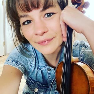 UITVERKOCHT: Emma van der Schalie met Sofie van der Schalie, Jala en James Heywood en het koor Zaffre