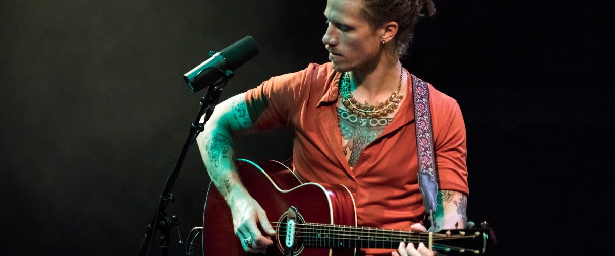 On Stage special: Robin Borneman  | support Lynn Kools